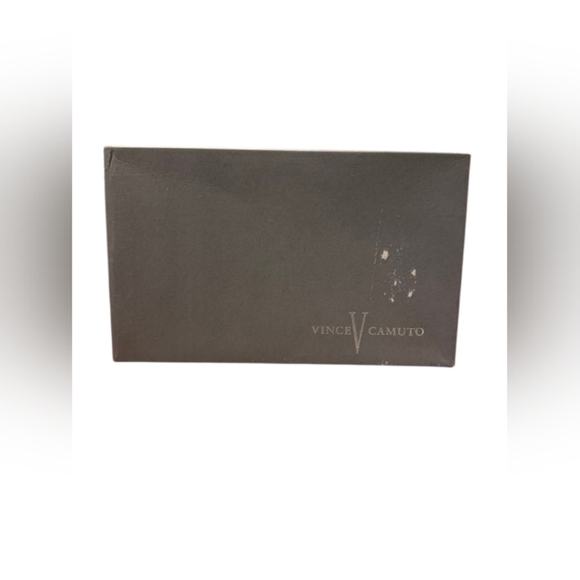 Vince Camuto NWT Heels V-C Beauty Bows Black/Gold Leather Size 8 1/2 - Picture 9 of 10